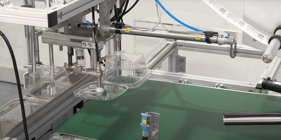 Top Uses for Denesters: From Trays to Clamshell Containers